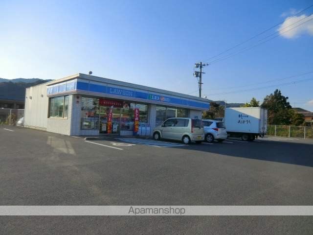 コンビニ　ローソン鹿児島中山町店（コンビニ）まで286m