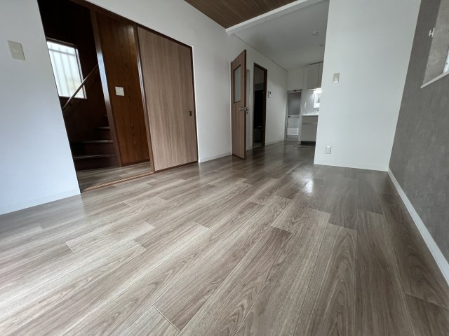 東垂水3丁目貸家の居間写真