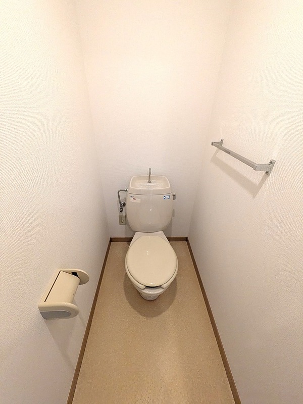 トイレ　別部屋同間取