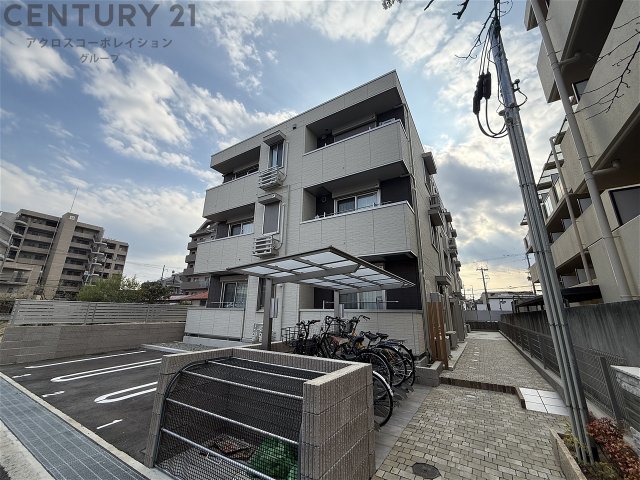 建物外観　オートロック付きで安心です！