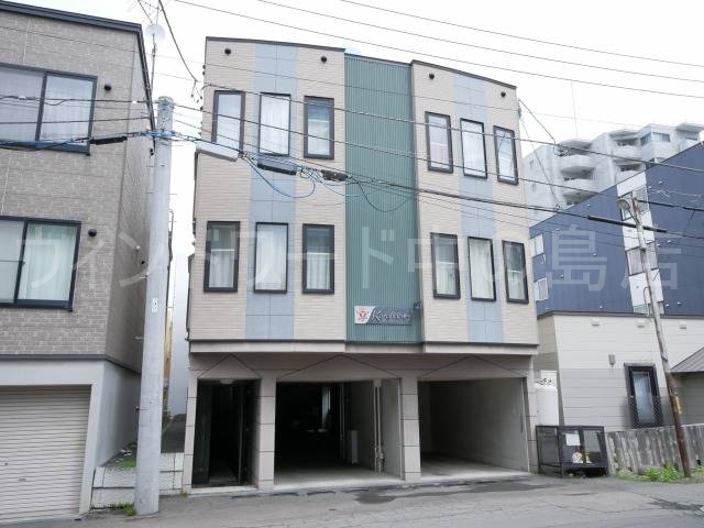 カラバオ豊平の外観写真