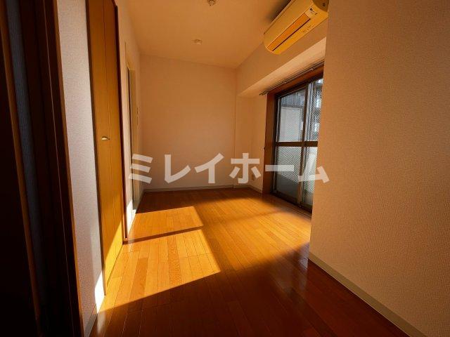 グランドソレーユの居間写真
