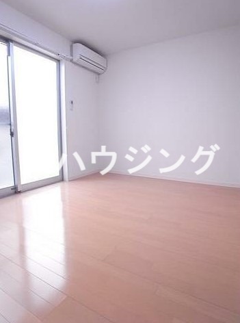 リブリ・オレンジの居間写真