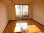居室・リビング　西日が入ってキレイなお部屋です