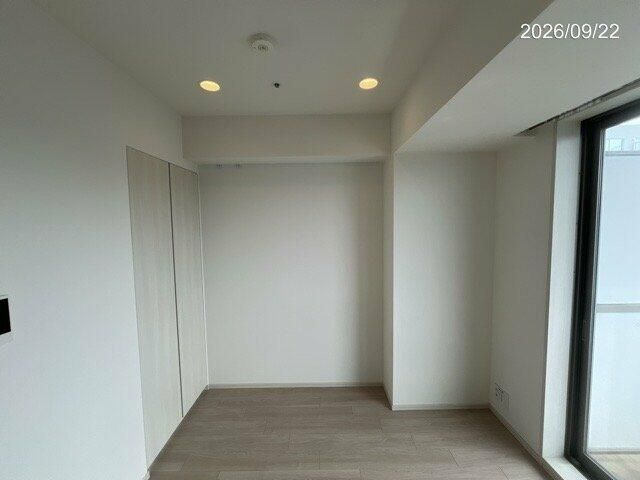 居室・リビング　※同建物内・別タイプの参考写真です。