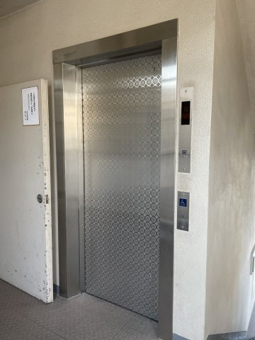 烏ヶ辻コーポの外観写真