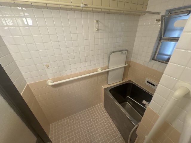 烏ヶ辻コーポの風呂写真