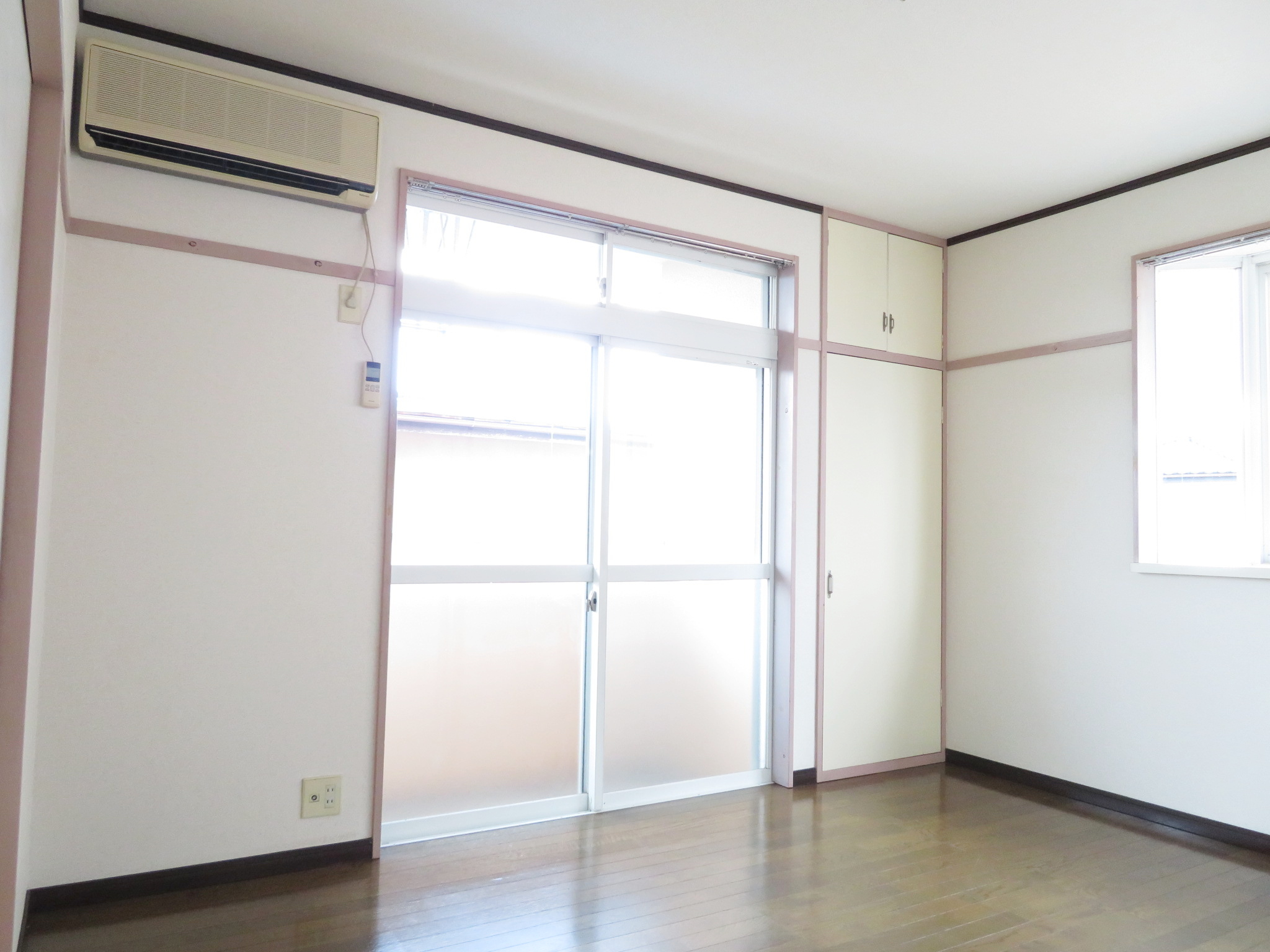 その他設備　エアコン付き