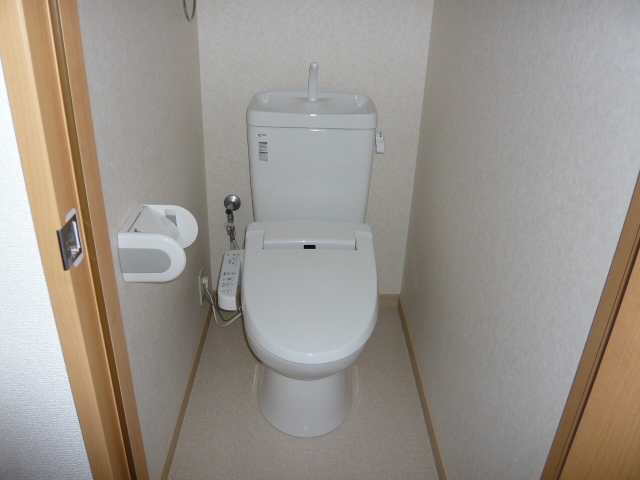 トイレ　シャワートイレでスッキリ