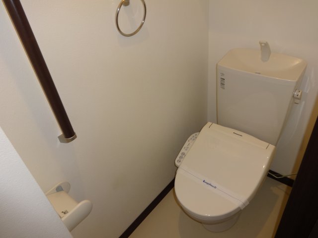 レオネクストアウルのトイレ写真