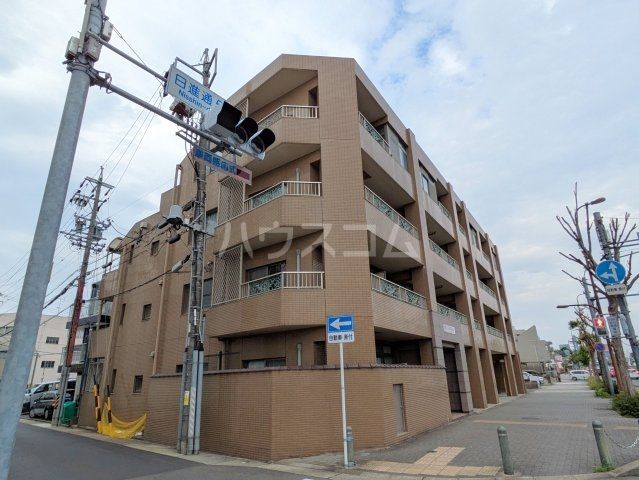 名古屋市千種区日進通のマンションの建物外観