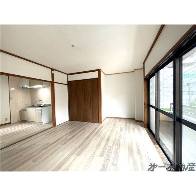 居室・リビング　洋室