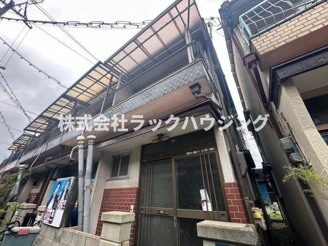 門真市桑才新町テラスハウスの建物外観