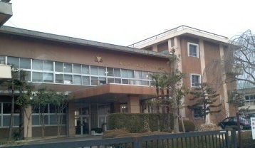 【福島市入江町のマンションの小学校】