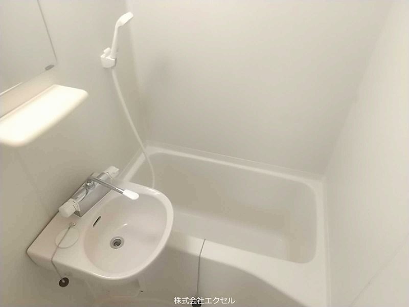 バス・シャワールーム　同等タイプのイメージ写真です。