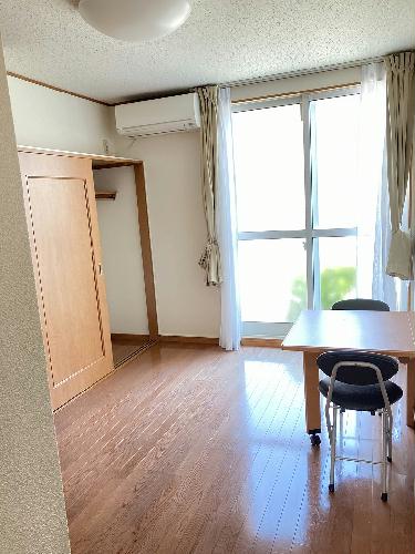 居室・リビング　1階の写真です。