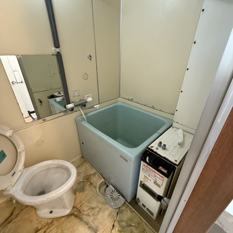 バス・シャワールーム