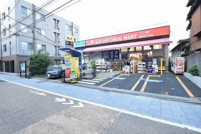 【品川区東品川のマンションのドラックストア】