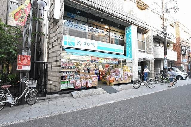 【品川区東品川のマンションのドラックストア】