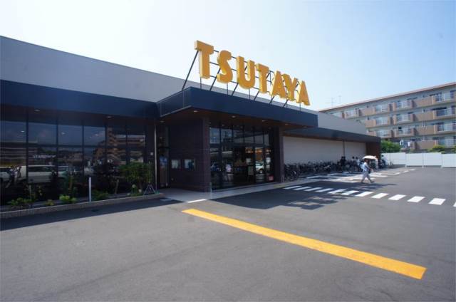 【福岡市東区唐原のマンションのショッピングセンター】