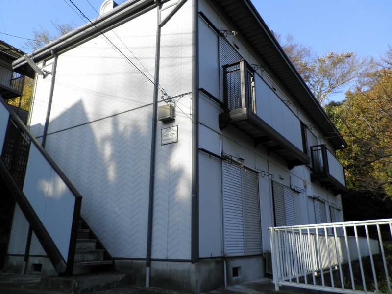 建物外観　綺麗で落ち着いた外観の建物です。