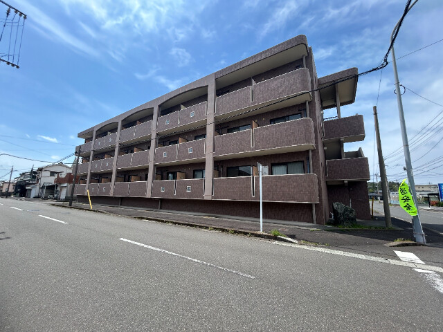 POLAIREの建物外観