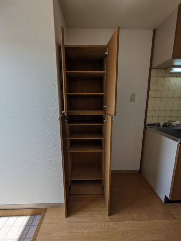 玄関　同物件別号室