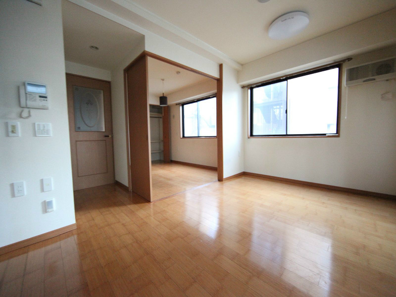 その他部屋・スペース　LDK10帖　洋室6帖　繋げて使用できます