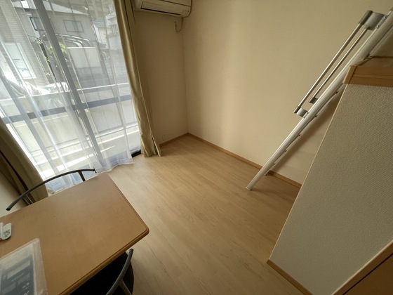 居室・リビング　※別部屋の写真です