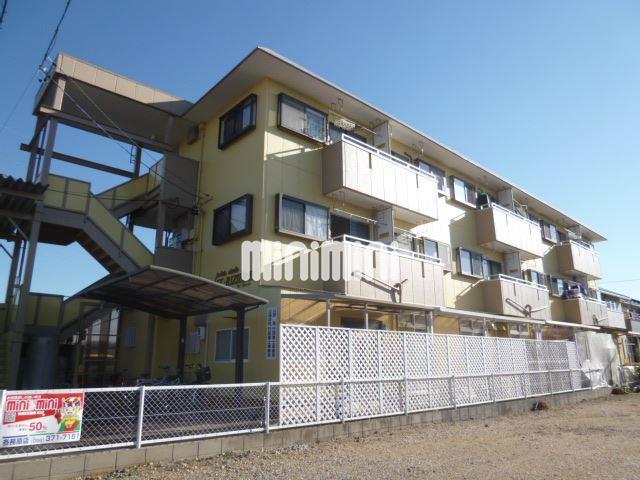 建物外観　南向き３階建てです。