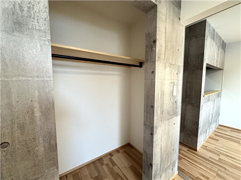 収納　洋室クローゼット