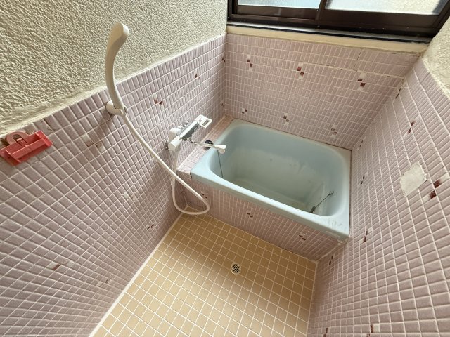 バス・シャワールーム　お風呂です