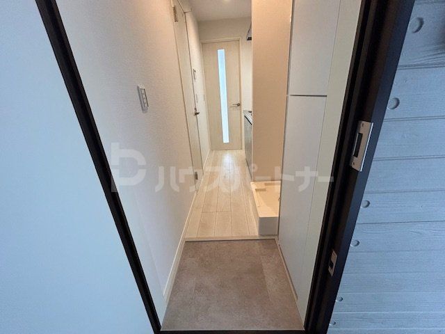 玄関　バルコニー