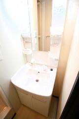 洗面設備　同タイプ写真の為、現況優先致します。