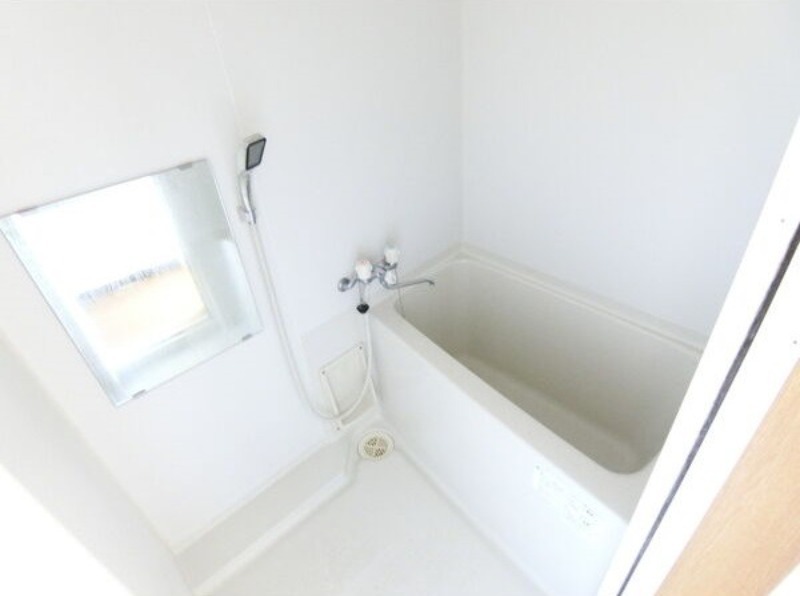 バス・シャワールーム　図面と現状に相違がある場合には現状を優先