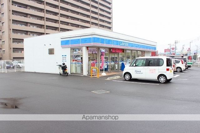 コンビニ　ローソン高松屋島西町（コンビニ）まで587m