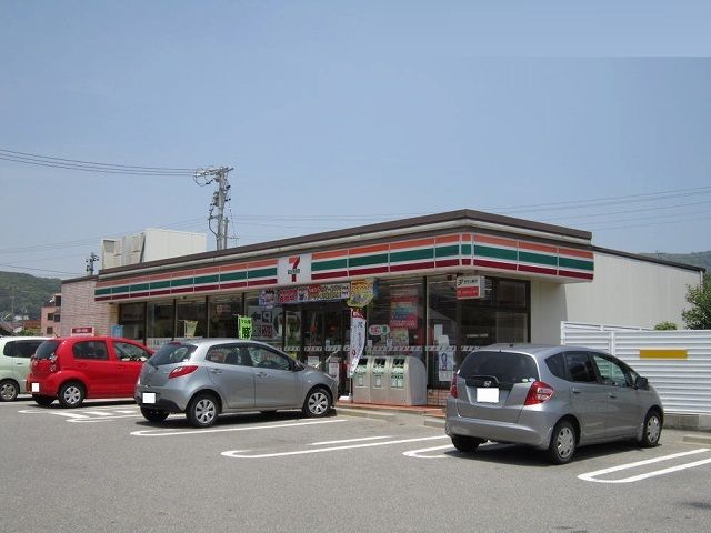 コンビニ　セブン－イレブン幸田三ケ根店（コンビニ）まで650m