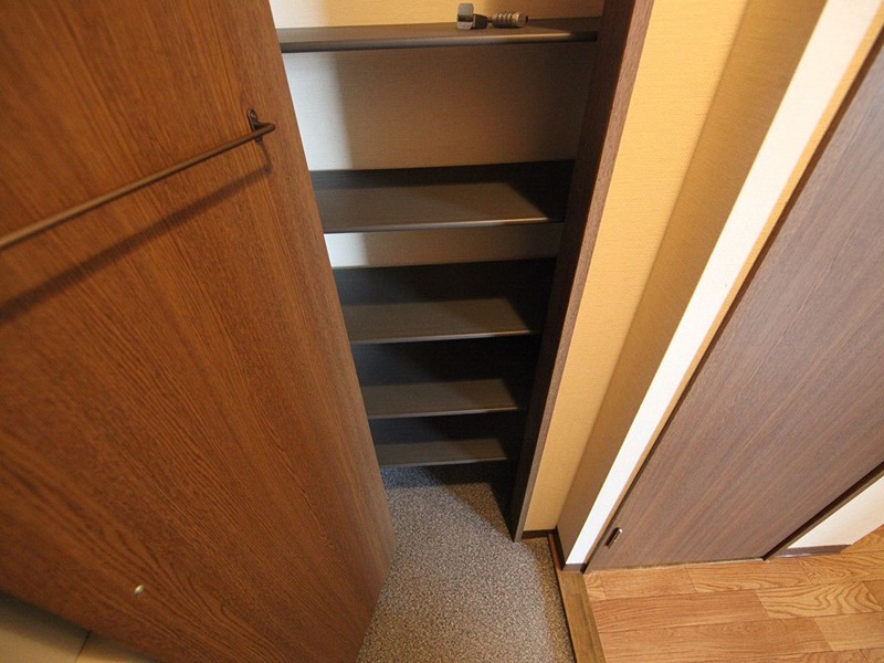 玄関　シューズボックス