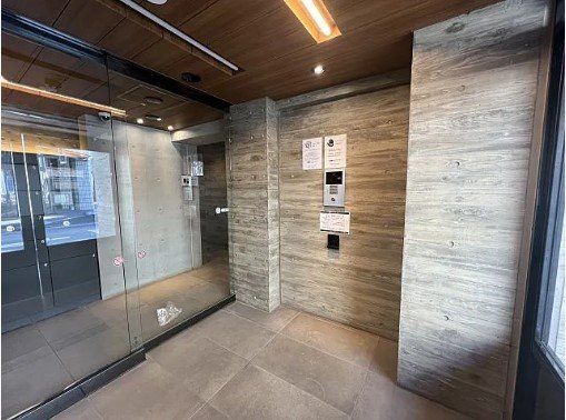 エントランス　エントランス