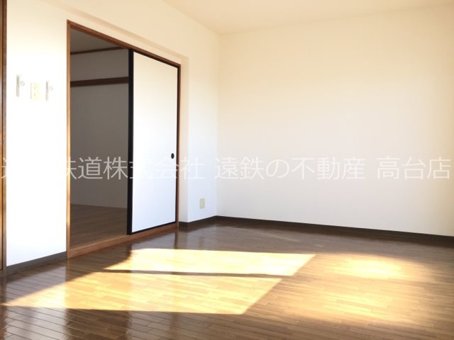 居室・リビング　広々キッチン