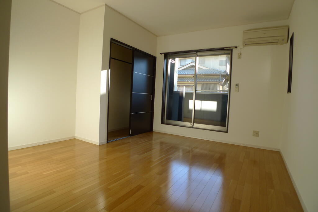 居室・リビング　※別の部屋の写真になります