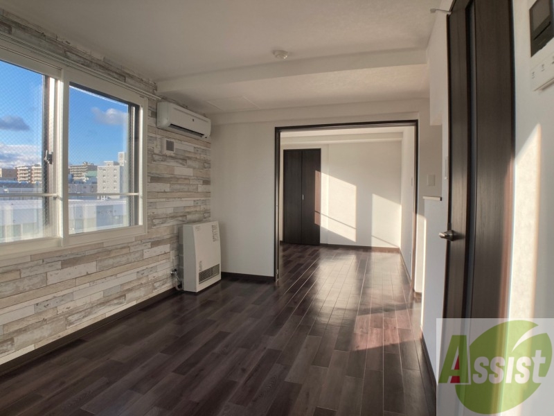 居室・リビング　広くてキレイなお部屋が広がっていて、充実した生活が送れそう。