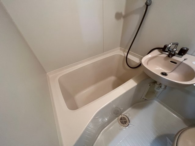 バス・シャワールーム　（※写真はイメージです、現況優先となります）