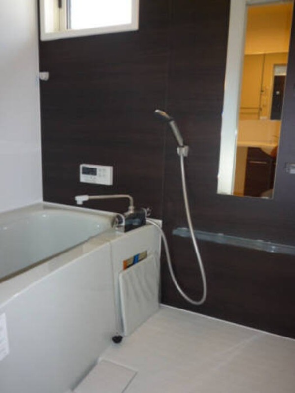 バス・シャワールーム　図面と現状に相違がある場合には現状を優先