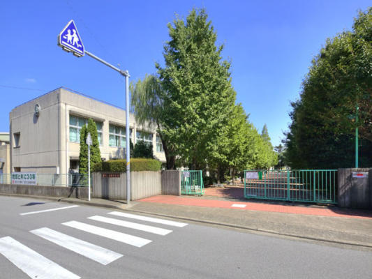 中学校　柏市立高柳中学校（中学校）まで616m