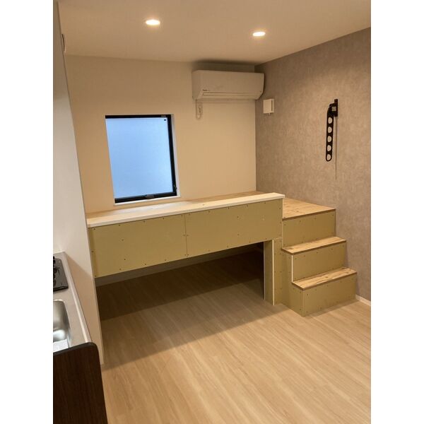 バス・シャワールーム　造作ロフト