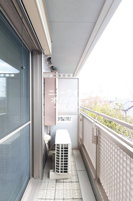 バルコニー　最上階につき通風良好でお洗濯物も素早く乾きそうです☆
