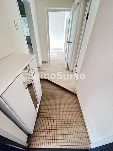 玄関　収納もある玄関です