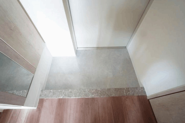 玄関　※別部屋参照