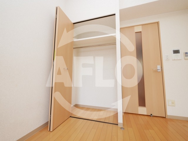 収納　エステムコート梅田天神橋リバーフロント　クローゼット